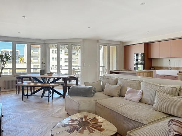 Lyon (69007) Appartement Type de 89,29 m2 ,T4 d'exception rénové avec prestations haut de gamme Lyon 7ème(Avenue Jean Jaur