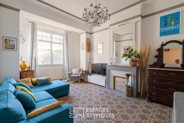 Appartement avec accès toit-terrasse en fond de cour