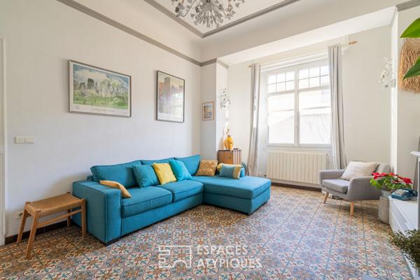 Appartement avec accès toit-terrasse en fond de cour