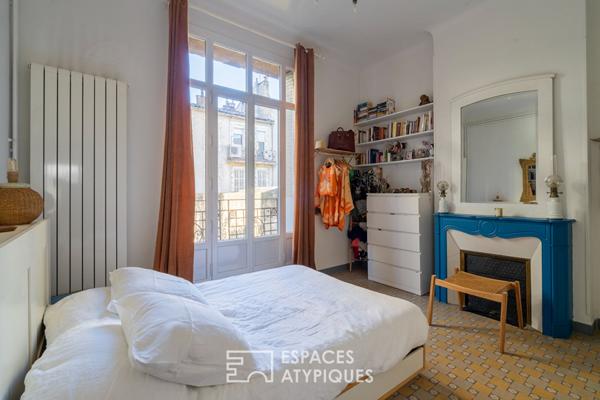 Appartement avec accès toit-terrasse en fond de cour