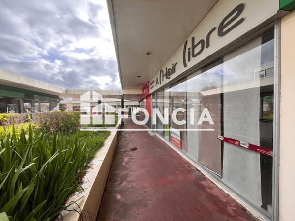 Local commercial 25 m² à Cholet 49300 à vendre