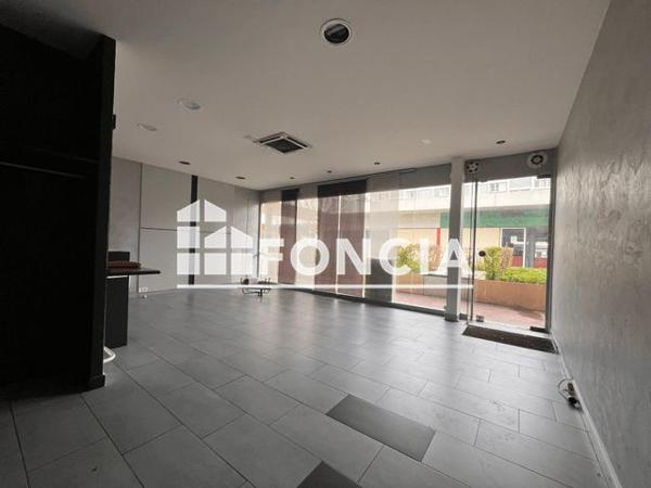 Local commercial 25 m² à Cholet 49300 à vendre