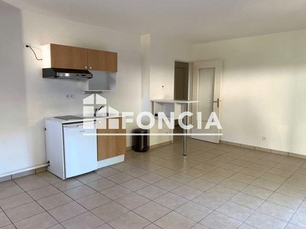 Location Appartement 2 pièces 43.13 m² - RUE DES VERGERS Thoiry 01710