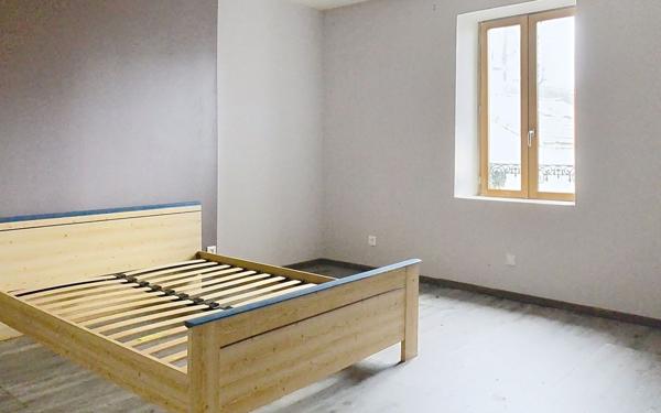 Maison à vendre    5 pièces •  La Chapelaude