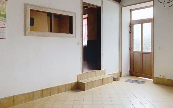 Maison à vendre    5 pièces •  La Chapelaude