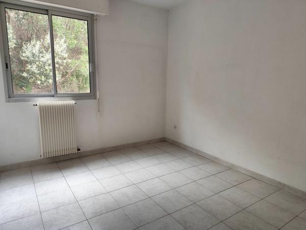 Appartement à louer    3 pièces •  Ajaccio