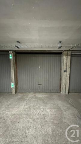 Parking à vendre  12,50 m 2   LYON  - 69007