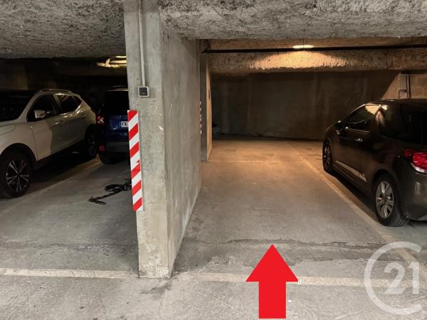 Parking à vendre  12,50 m 2   LYON  - 69007