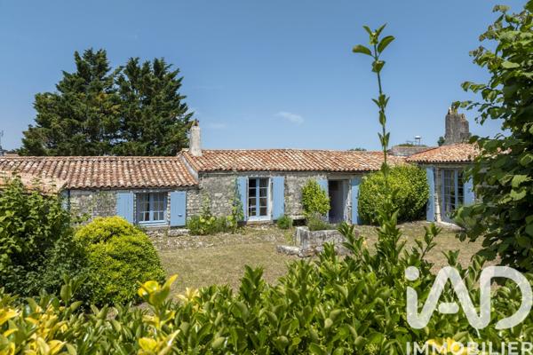 Maison à vendre 12 pièces 250 m² La Flotte