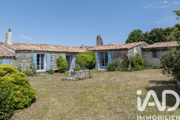 Maison à vendre 12 pièces 250 m² La Flotte