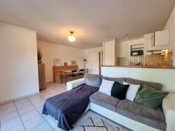 Location
                Appartement61,22 m² - 3 Pièces -
                    AGEN (47000)