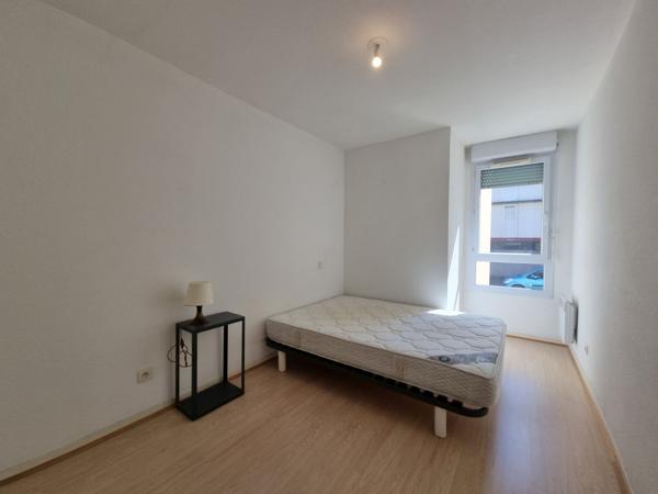 Location
                Appartement61,22 m² - 3 Pièces -
                    AGEN (47000)