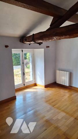 En Hameau, au calme, 122m² hab, 3 chambres, dépendance, 1435m² de terrain.