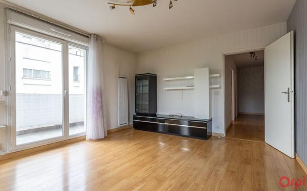 Appartement à vendre    3 pièces • 59,79 m2 Sainte-Geneviève-des-Bois