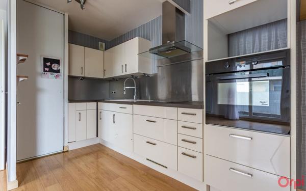 Appartement à vendre    3 pièces • 59,79 m2 Sainte-Geneviève-des-Bois