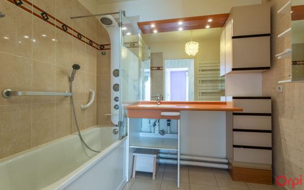 Appartement à vendre    3 pièces • 59,79 m2 Sainte-Geneviève-des-Bois