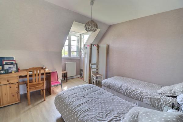 Guipavas (29490) A VENDRE MAISON DE CARACTERE DE 220 M2 AVEC PARC PAYSAGER DE 3698 M2 ET VUE MER IMPRENABLE