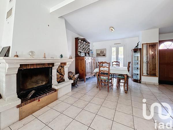 Maison à vendre 6 pièces 155 m² Auneau-Bleury-Saint-Symphorien