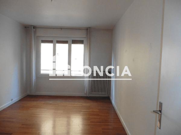 Location Appartement 3 pièces 88.98 m² - 4 RUE GENERAL JANSSEN Grenoble 38000