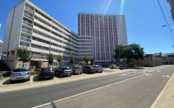 Appartement à vendre    2 pièces • 49,80 m2 Montluçon