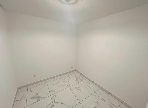 Maison
         3 pièces
        - 40 m² 169 000 € *