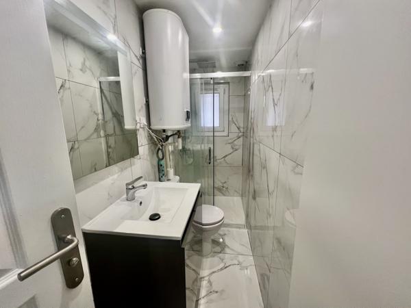 Maison
         3 pièces
        - 40 m² 169 000 € *