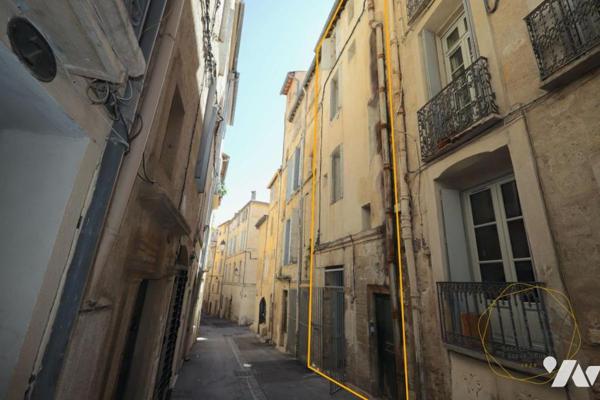 Immeuble de rapport de trois F2 et un local dans l'Écusson