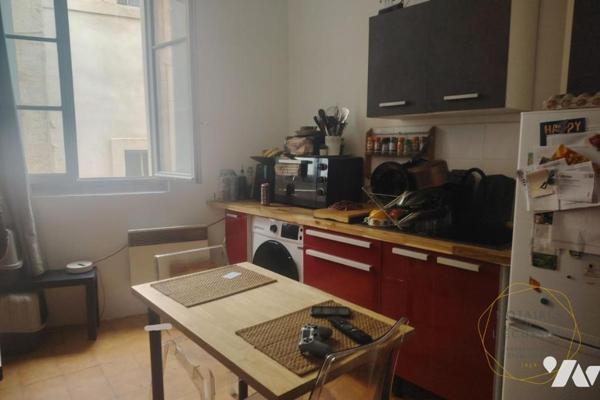 Immeuble de rapport de trois F2 et un local dans l'Écusson