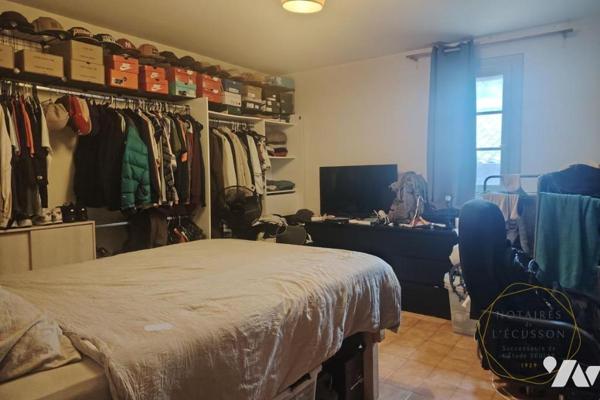 Immeuble de rapport de trois F2 et un local dans l'Écusson