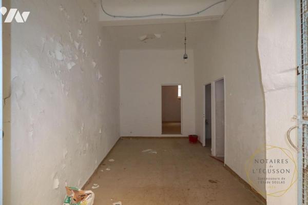 Immeuble de rapport de trois F2 et un local dans l'Écusson