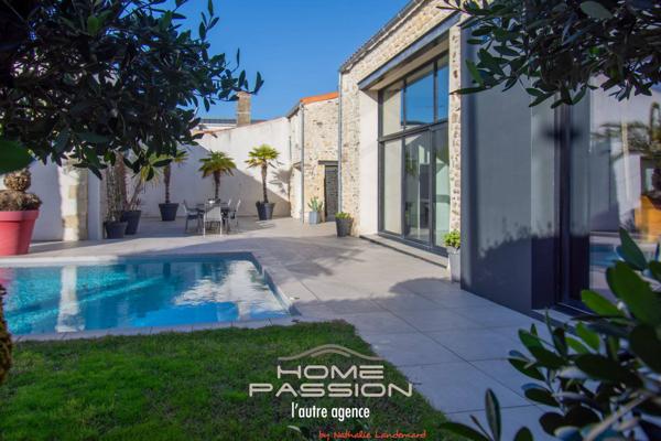 MORNAC-SUR-SEUDRE  ALLIANCE PARFAITE DU CHARME ET DU CONTEMPORAIN