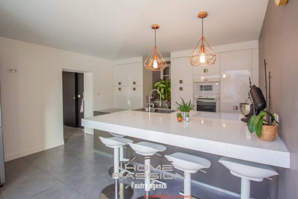 MORNAC-SUR-SEUDRE  ALLIANCE PARFAITE DU CHARME ET DU CONTEMPORAIN