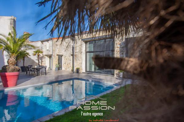 MORNAC-SUR-SEUDRE  ALLIANCE PARFAITE DU CHARME ET DU CONTEMPORAIN