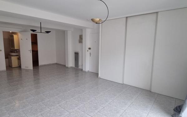 Appartement à vendre    1 pièce • 39,31 m2 Noisy-le-Grand