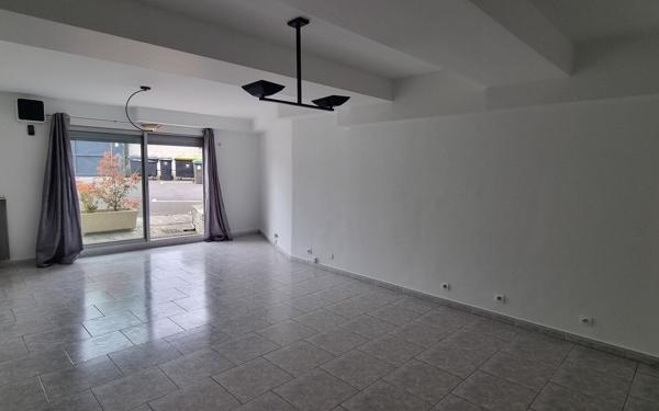 Appartement à vendre    1 pièce • 39,31 m2 Noisy-le-Grand