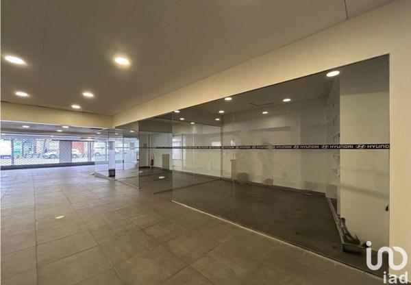 Location local d’activité 543 m² Paris 10