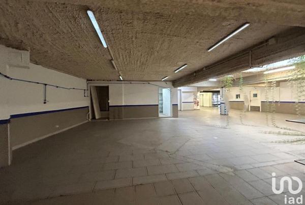 Location local d’activité 543 m² Paris 10