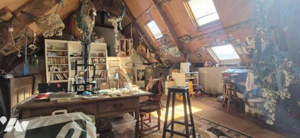 MAISON EN PIERRES - CENTRE BOURG - JARDIN ET DOUBLE GARAGE