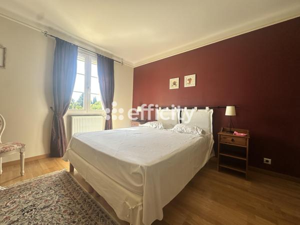 Maison 8 pièces - 265 m²