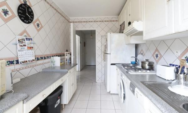 Dpt Bouches du Rhône (13), à vendre maison P4 environ 90 m² avec jardin