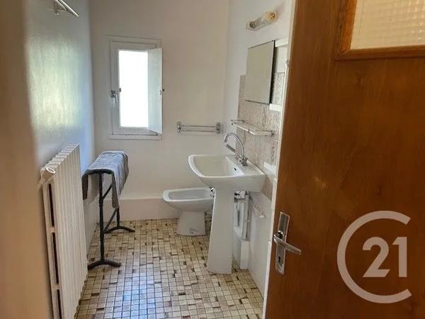 Maison à vendre  5 pièces - 100 m 2   ST JEAN DU GARD  - 30