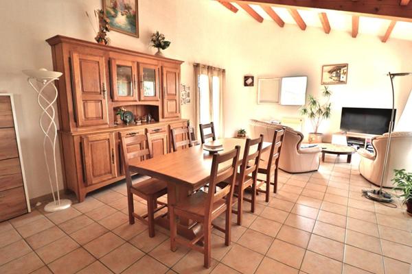Villa Pia 4 faces 5 pièce(s) 115 m2 avec piscine sur un terrain de 670m²