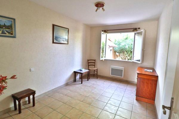 Villa Pia 4 faces 5 pièce(s) 115 m2 avec piscine sur un terrain de 670m²