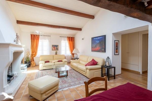 Appartement à vendre |  Saintes |  5 pièces | 160 m²