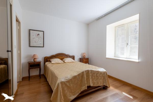 Appartement à vendre |  Saintes |  5 pièces | 160 m²