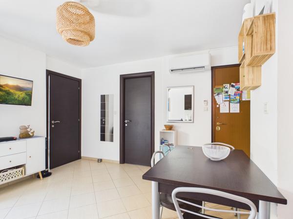 Appartement
         2 pièces
        - 35 m² 180 000 € *