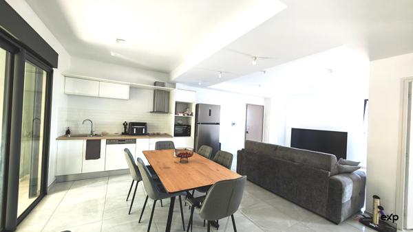 Appartement 3 pièces avec terrasse au centre ville de Saint-Pierre