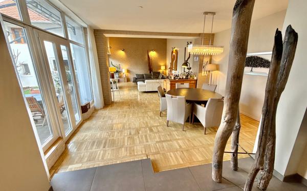 Maison à vendre    7 pièces • 182 m2 Reichstett