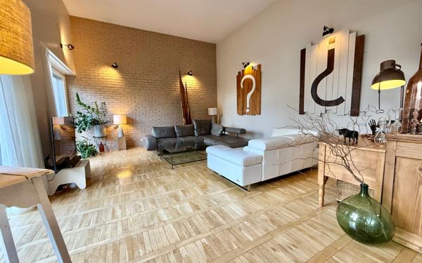 Maison à vendre    7 pièces • 182 m2 Reichstett