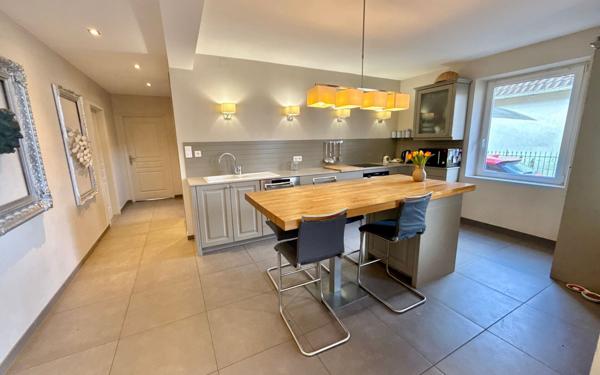 Maison à vendre    7 pièces • 182 m2 Reichstett